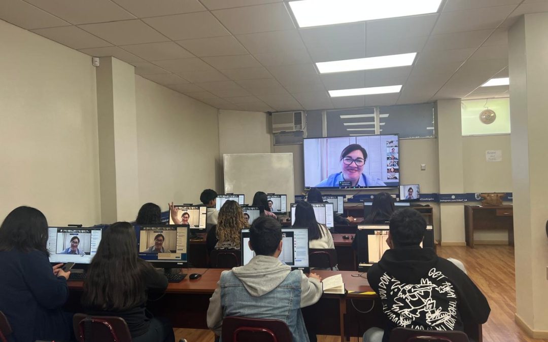 Estudiantes de Ingeniería Comercial fueron parte de Primer Taller de Inteligencia Artificial online.