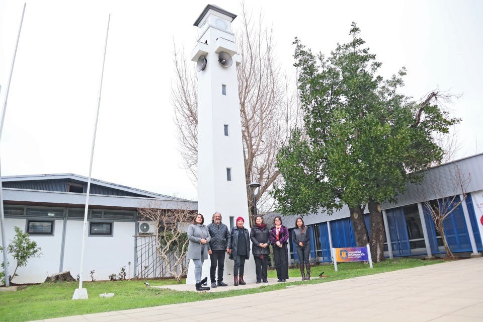 UdeC Campus Los Ángeles firma convenio con agrupación Perfiles y Siluetas para fortalecer la vinculación cultural en la provincia