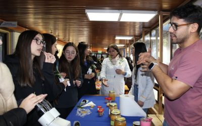 Campus Los Ángeles: Universidad de Concepción celebra el Día Internacional de la Fascinación por las Plantas con actividades para escolares y taller científico sobre especie antártica