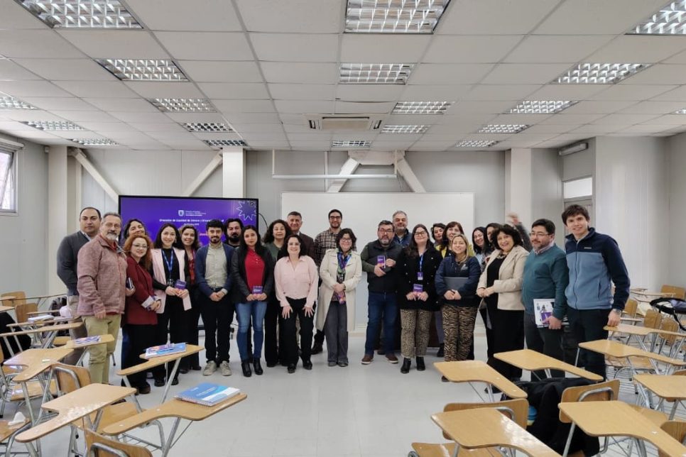 Una veintena de docentes del Campus Los Ángeles participaron del Taller de Buenas Prácticas docentes en el Aula impartido por la DEGyD